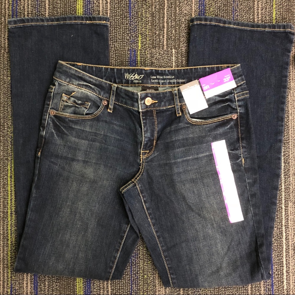 Mossimo Low Rise Bootcut Super Stretch Jeans, NWT